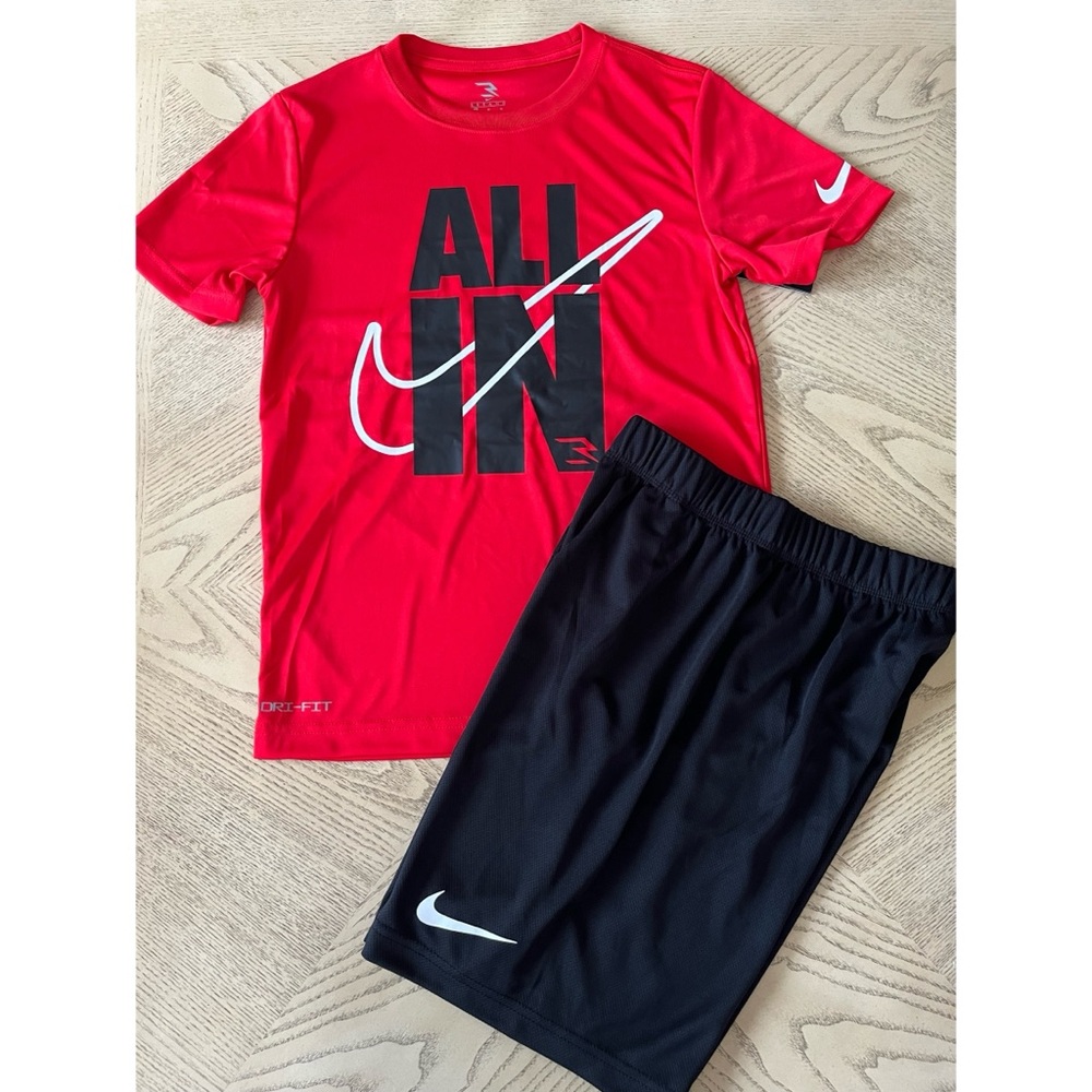 *NWT* Boys Nike 3BRAND Short Sleeve Tee & Short Size M